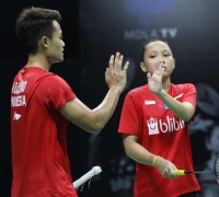 Pasangan Unggulan Menang Mudah