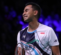 Denmark Open 2019: Tommy Kembali Dihentikan Kento Momota 